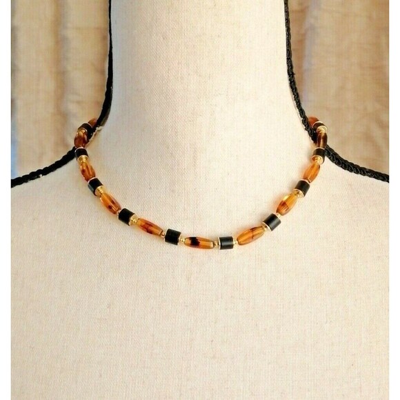 vintage Trifari Faux amber Lucite Beaded necklace - Picture 2 of 3